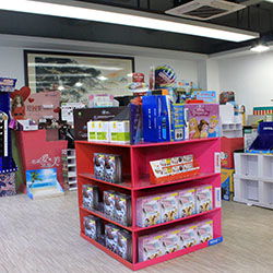 深圳宝纸展示架 十五年专业设计生产经验，提供优质纸货架与仓储服务